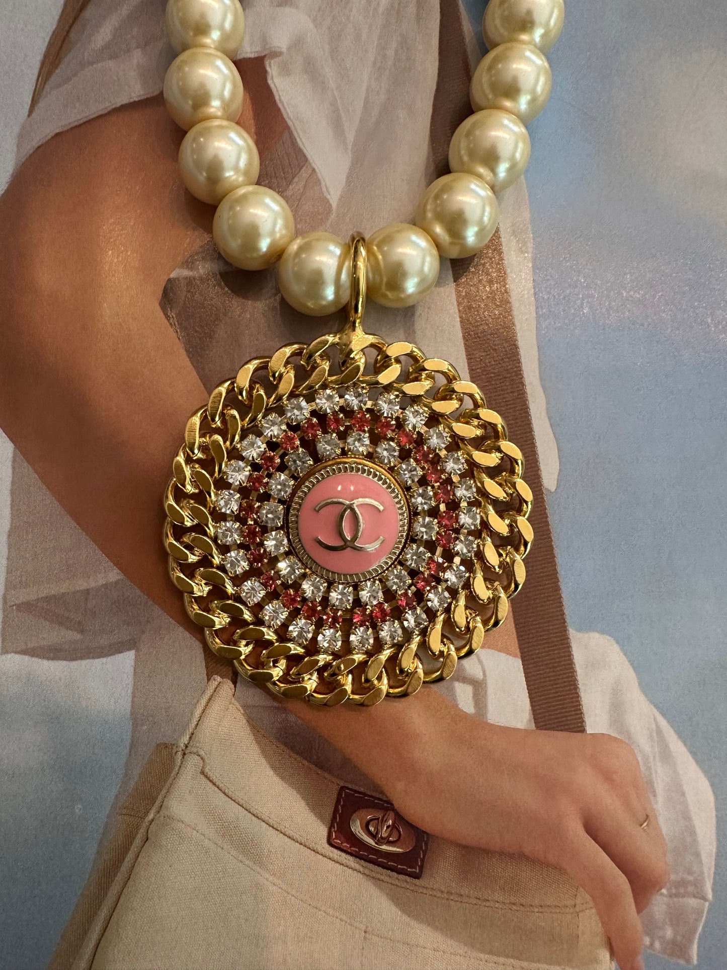 Vintage Button Necklace Pink